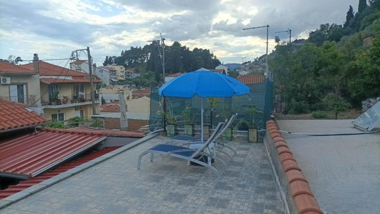 Αυθεντικό Πετρινο Στην Ναύπακτο Apartment Nafpaktos Exterior foto
