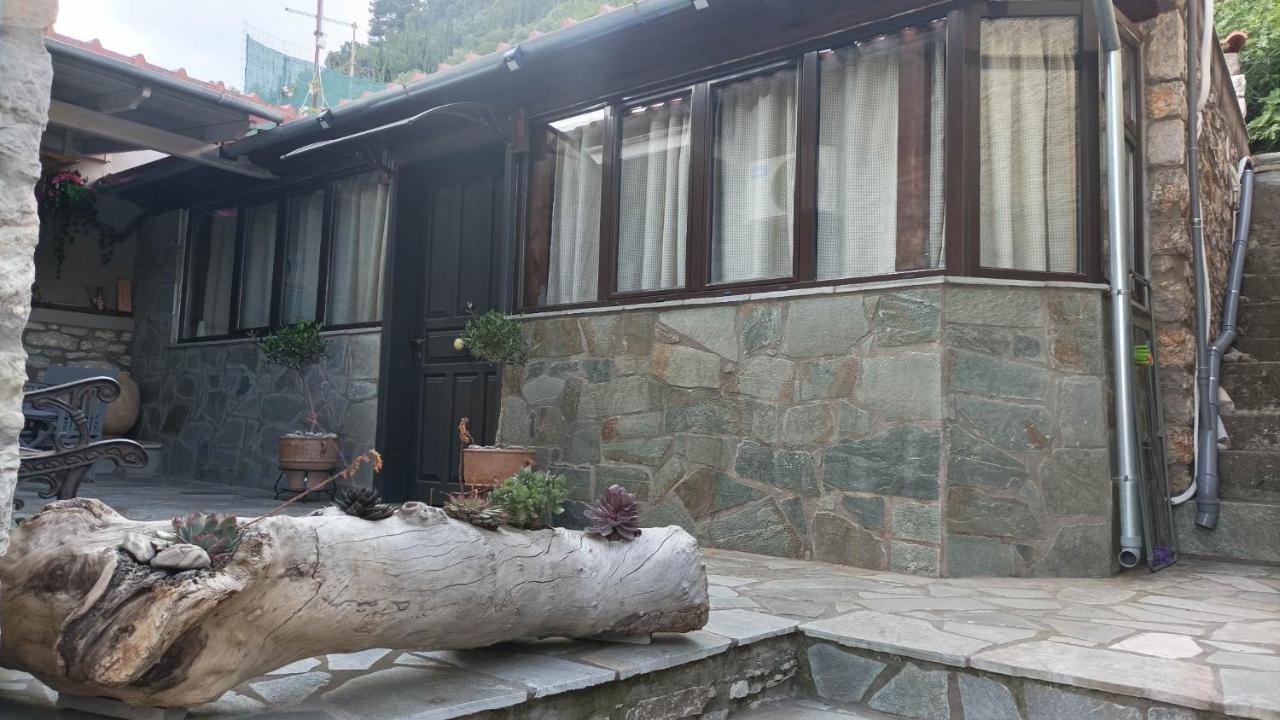 Αυθεντικό Πετρινο Στην Ναύπακτο Apartment Nafpaktos Exterior foto